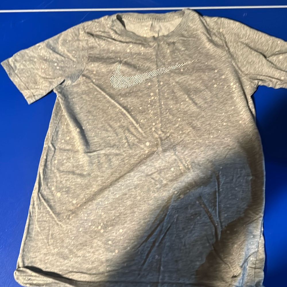 Nike Dri Fit boys Large